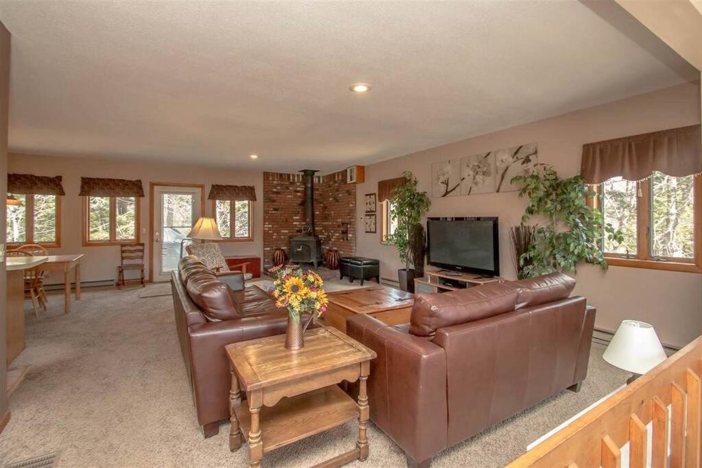 Relaxing Riverside Retreat - Storyland, Attitash, North Conway Apartment Бартлет Екстериор снимка