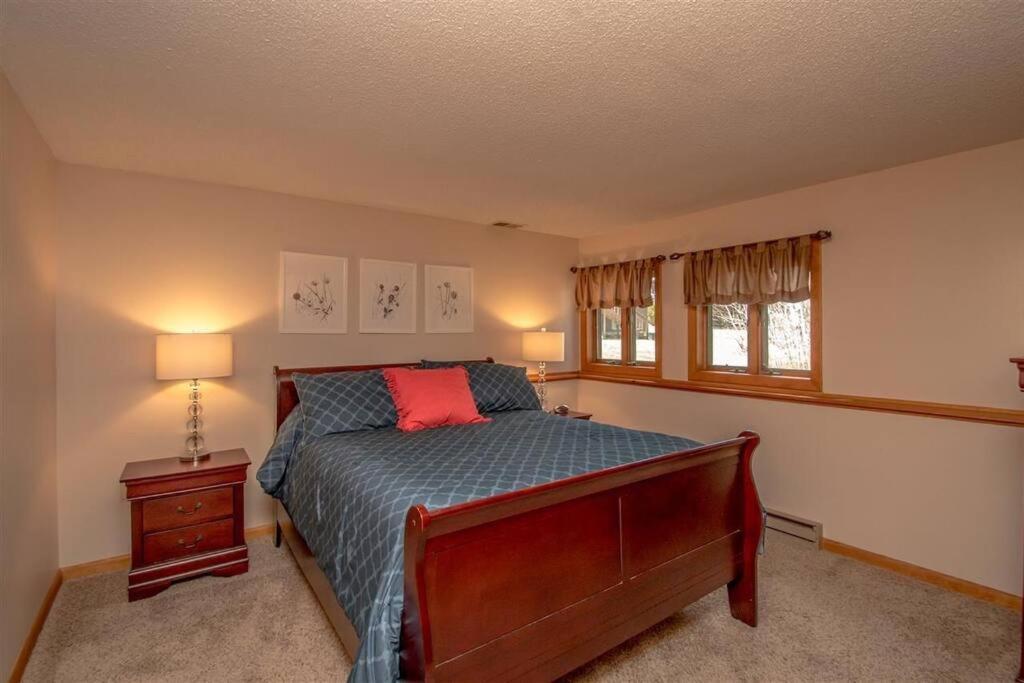 Relaxing Riverside Retreat - Storyland, Attitash, North Conway Apartment Бартлет Екстериор снимка
