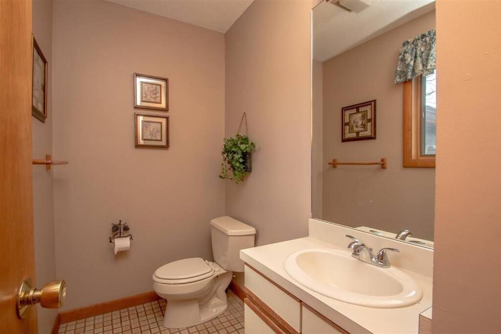 Relaxing Riverside Retreat - Storyland, Attitash, North Conway Apartment Бартлет Екстериор снимка